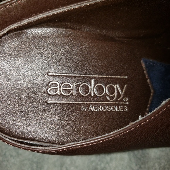 💜3/$10💜Nice comfy brown Aerology wedges - Picture 4 of 7